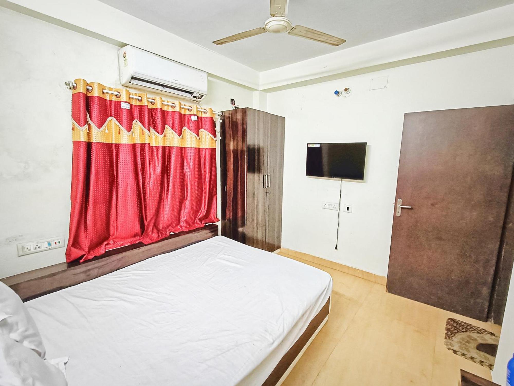 Rest Inn Hotel Newtown Road Near Tata Medical Калькутта Экстерьер фото