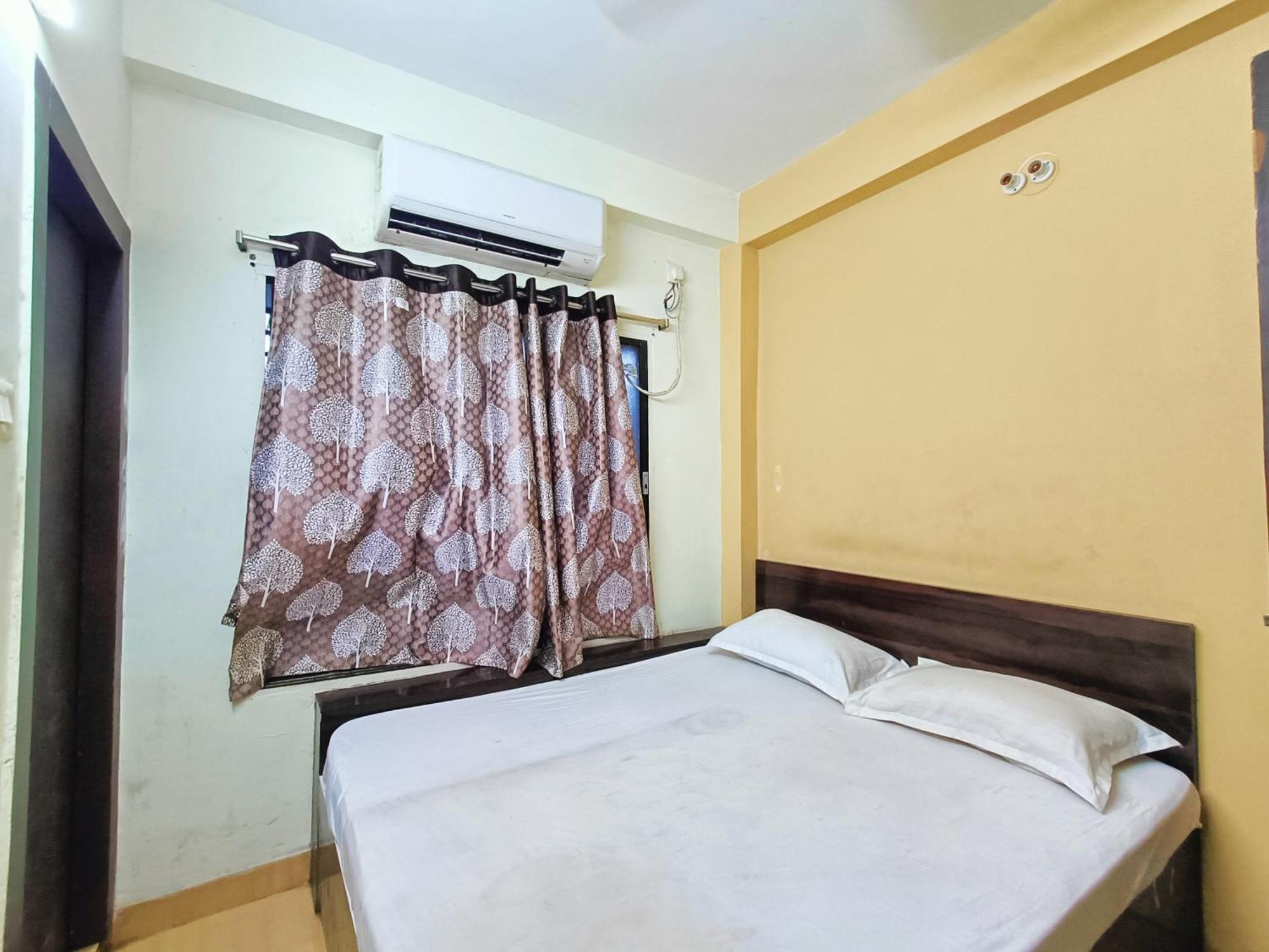 Rest Inn Hotel Newtown Road Near Tata Medical Калькутта Экстерьер фото