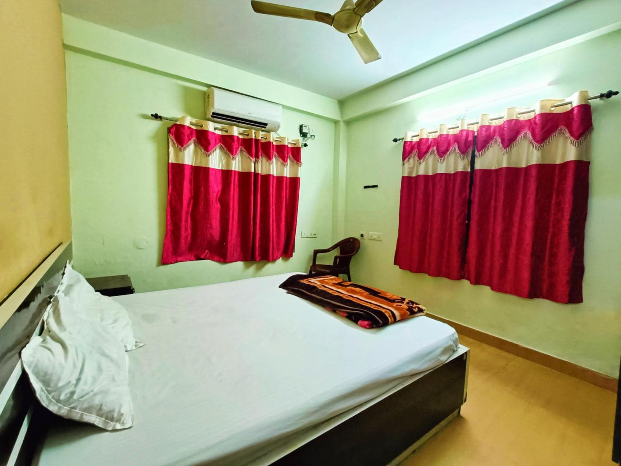 Rest Inn Hotel Newtown Road Near Tata Medical Калькутта Экстерьер фото