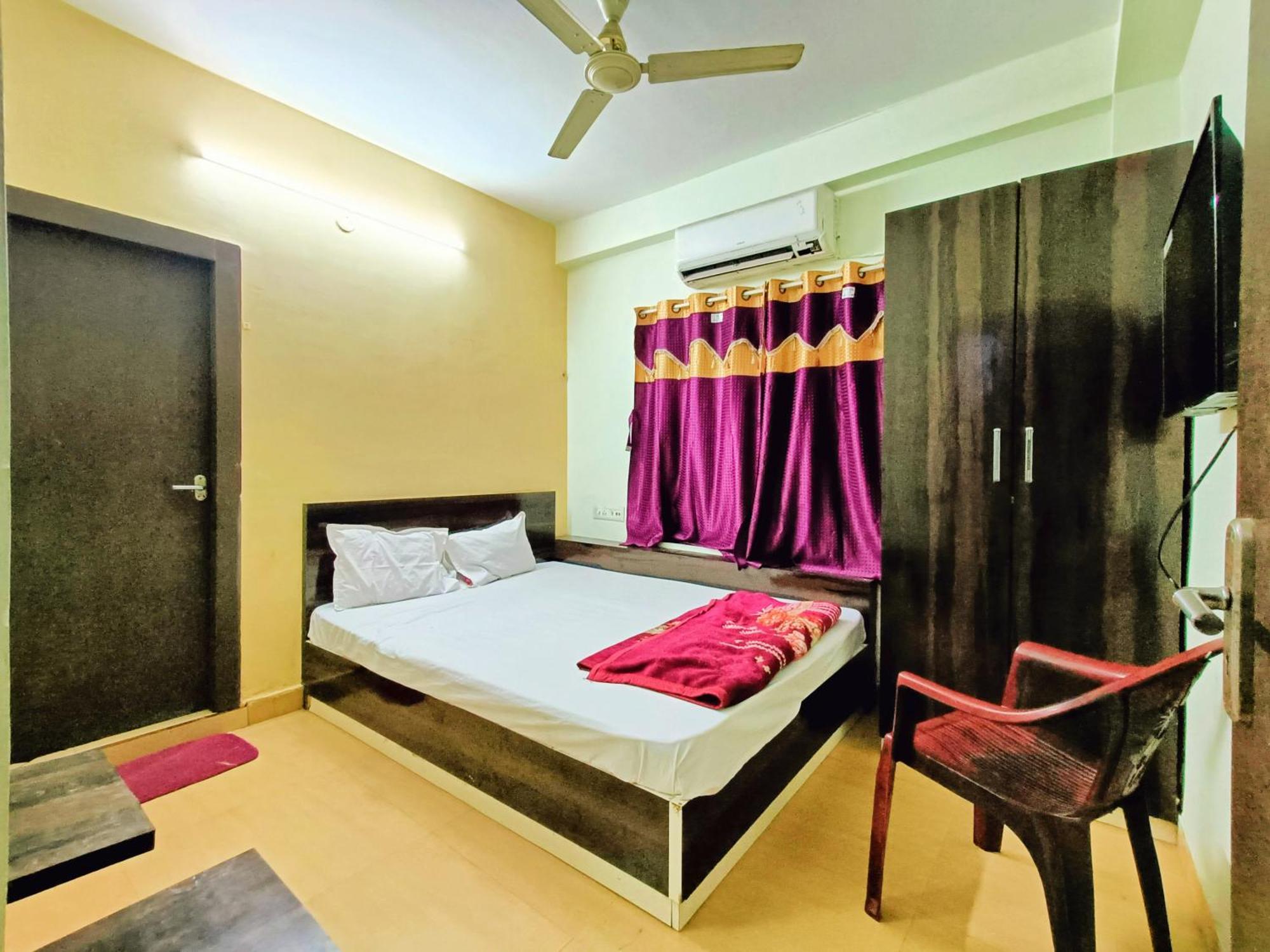 Rest Inn Hotel Newtown Road Near Tata Medical Калькутта Экстерьер фото